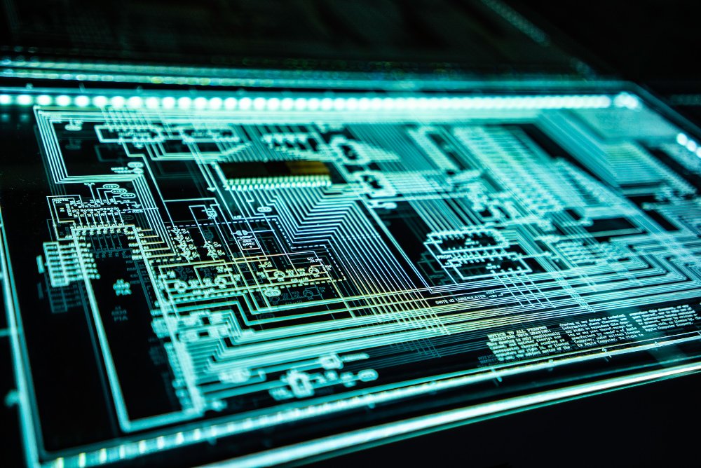 adi-goldstein-EUsVwEOsblE-unsplash (1) technology- board
